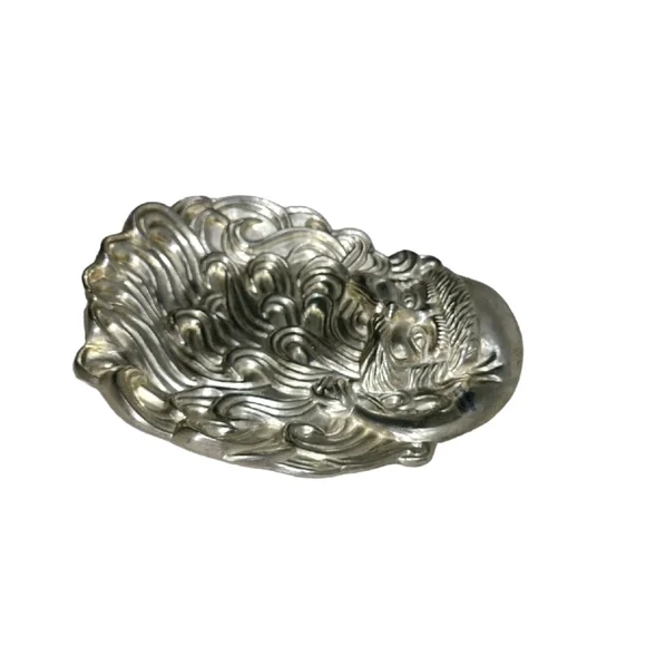 Vintage International Silver Co. Santa Clause Silver Plated Candy Dish Tray 8" - Picture 4 of 9